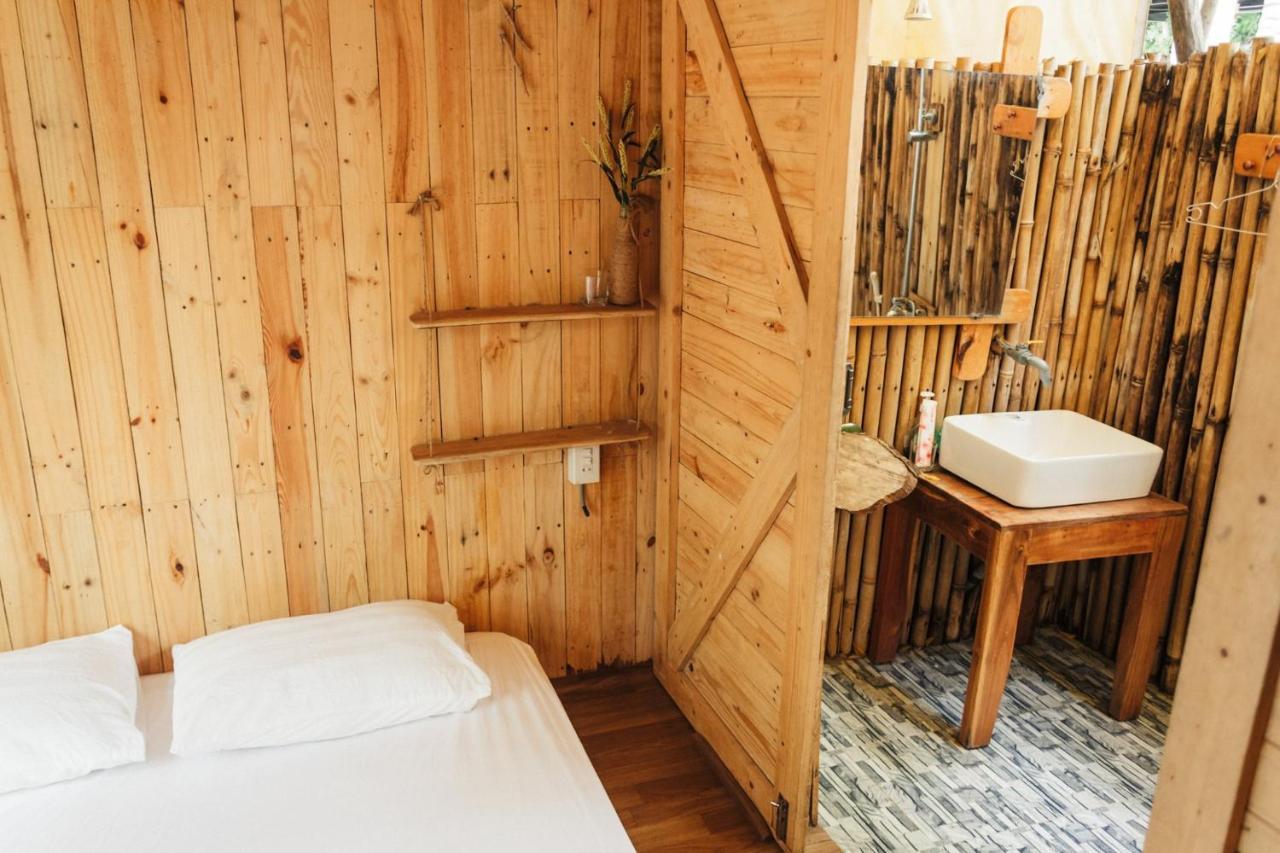 Villa Dao Hoa Vang Cam Ranh - Venuestay Dış mekan fotoğraf