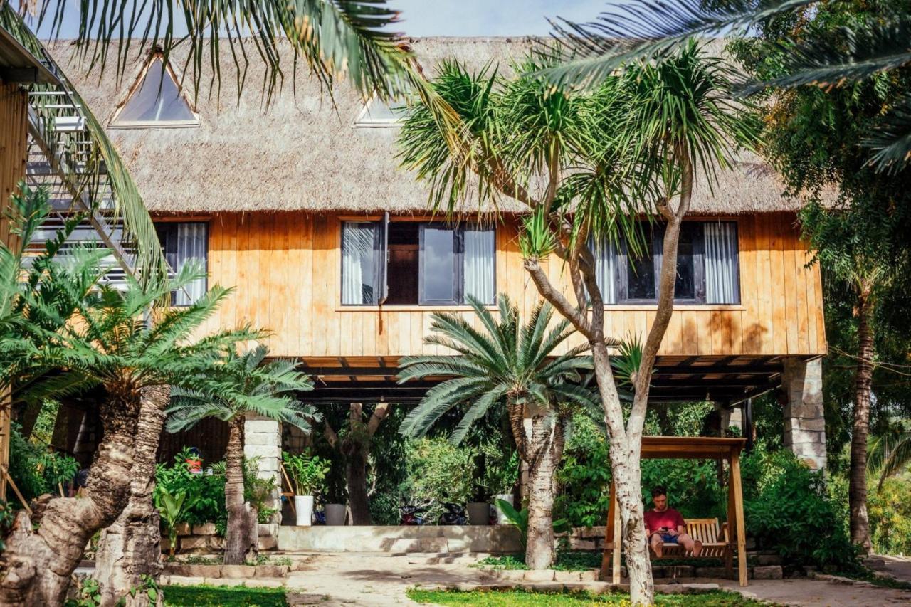 Villa Dao Hoa Vang Cam Ranh - Venuestay Dış mekan fotoğraf